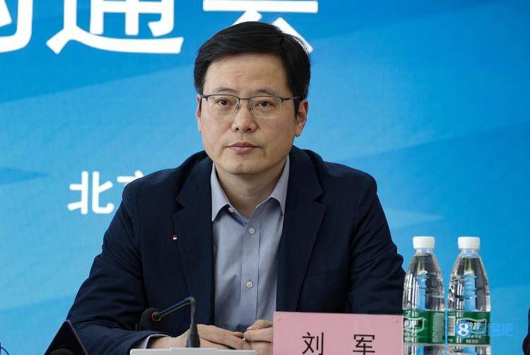 强伦女教师3伦理