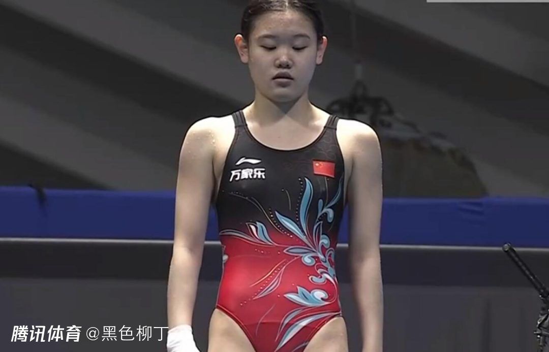 大胸美女操