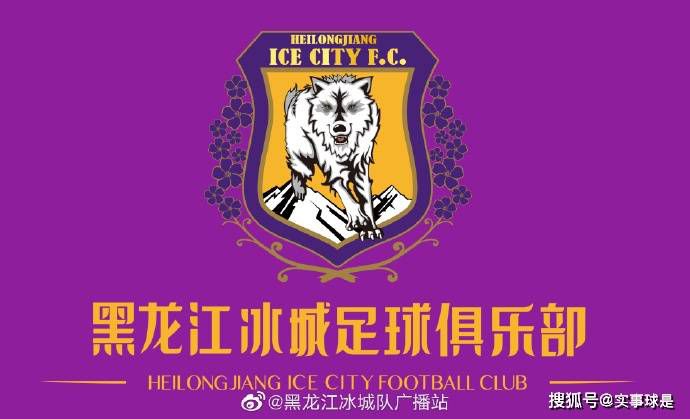 女人和男人一起努力生孩子的